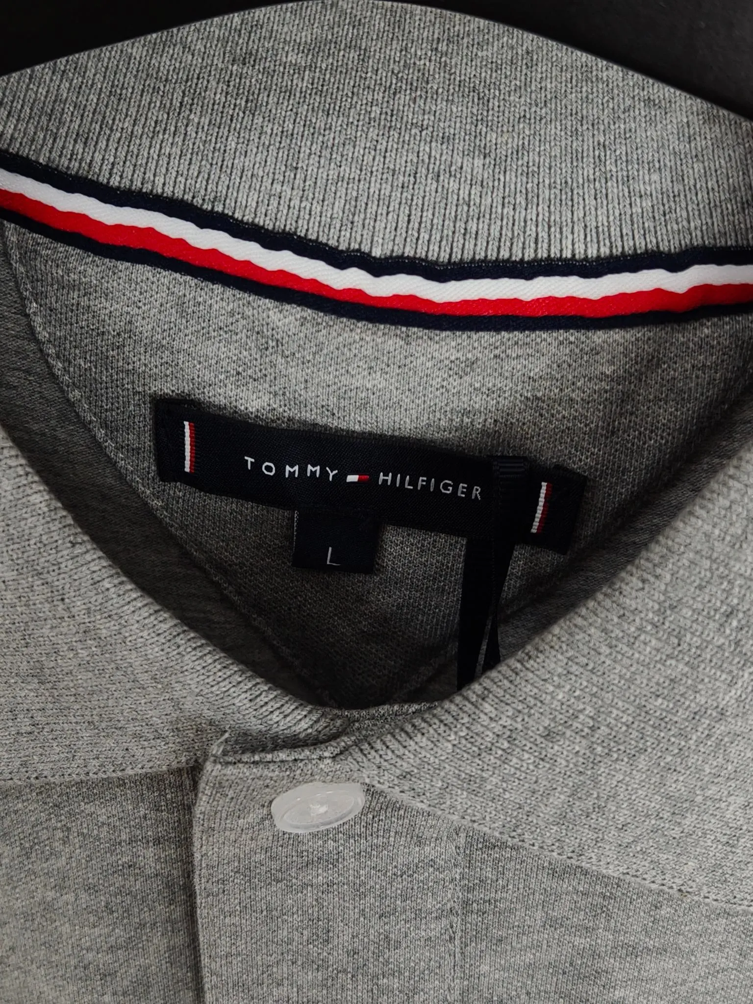 P200 Real shot quality High version Tommy embroidered polo shirt lapel long sleeves High-end quality Complete with three labels, comfortable and breathable, classic and simple, exquisite and fashionable, details show high-end quality Color: Black White Gray Navy Size: M-XXL